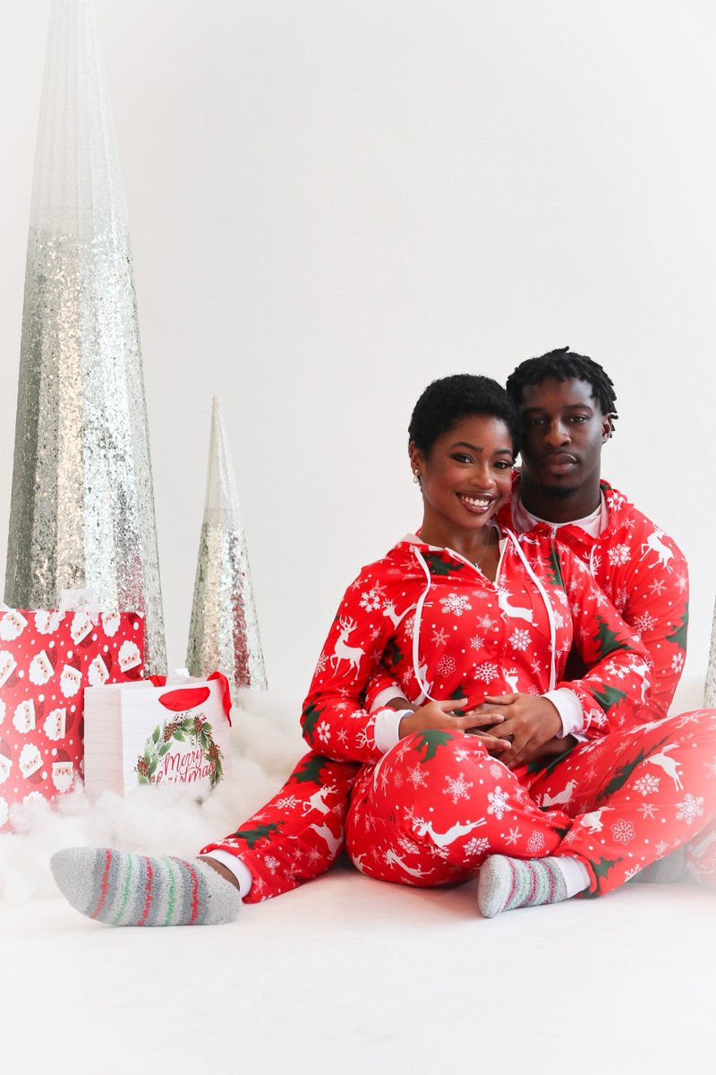 woahsusu's tweet photo. Happy holidays ❤️🎄 https://t.co/NobbZUGBuo