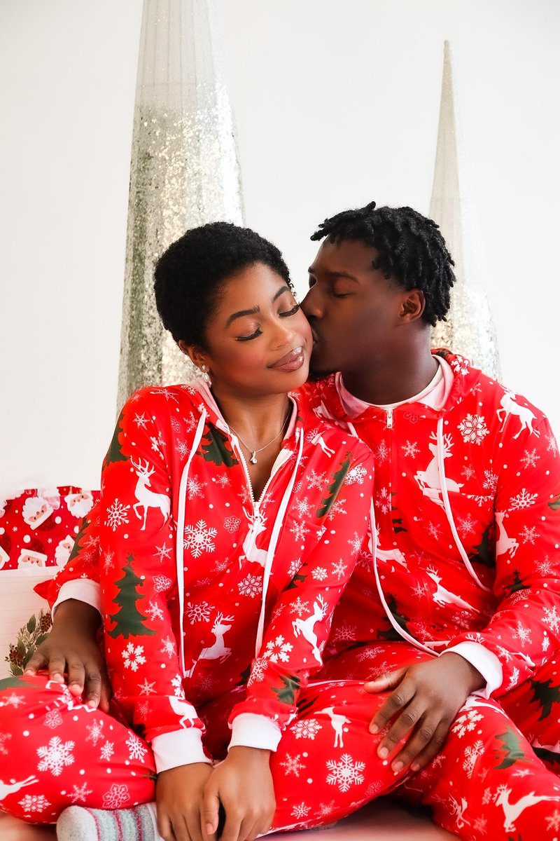 woahsusu's tweet photo. Happy holidays ❤️🎄 https://t.co/NobbZUGBuo