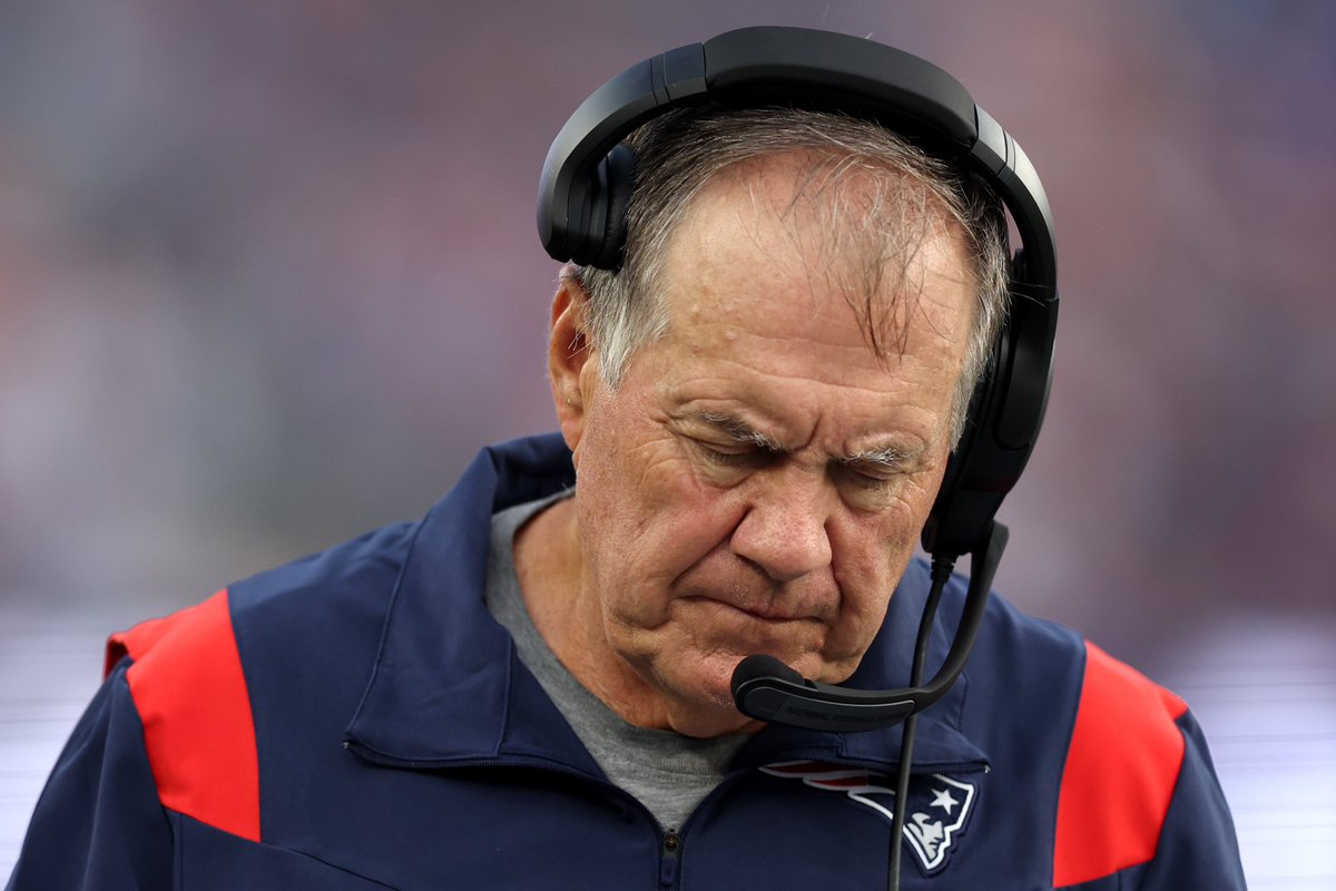 S_CharlesNFL's tweet photo. BREAKING: Patriots owner Robert Kraft has told sources that HC Bill Belichick and the organization have agreed to “part ways” at the end of the season.

It is unclear if Belichick will retire or coach another team next year. WOW. https://t.co/GOy3aBkJm4