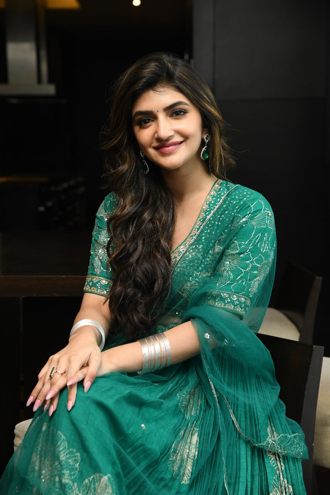 Sexy Actress Sreeleela, Hot Heroine Sreelela latest collections dhamaka