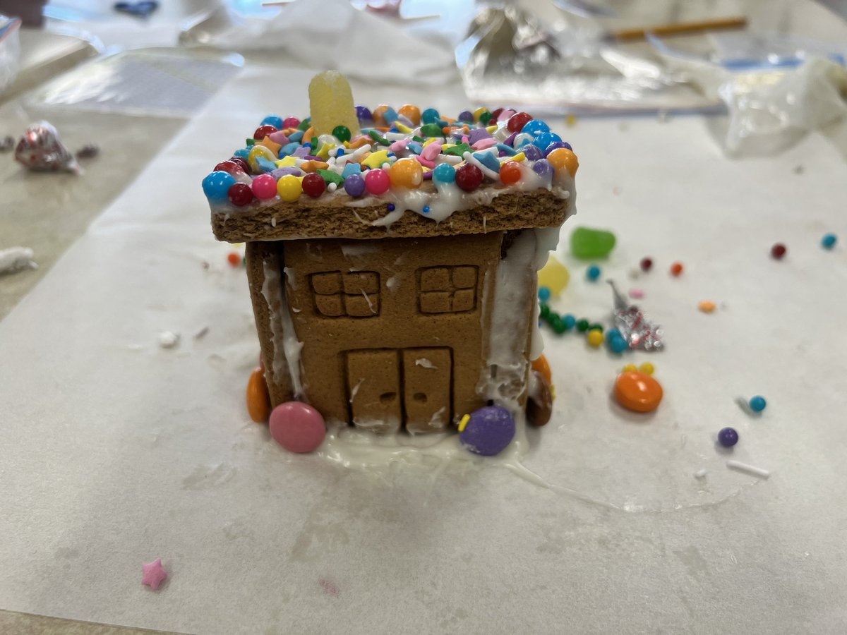 VLalkumar's tweet photo. Grade 7s “got sturdy” as they build, design, and test the strengths of their gingerbread houses! #STEMeducation @SCG_TCDSB @loriana_romano @Harris_Roseann1 https://t.co/zoBWtnVDGD