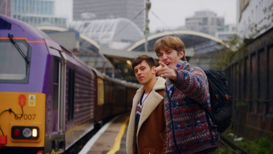 Social Media star and <a href="/tiktok_uk/">TikTok UK</a> sensation Francis Bourgeois is back to celebrate the festive season. Joining along for some Christmas cheer is Olympic medalist and diver <a href="/TomDaley1994/">Tom Daley</a>.

Don’t miss the Christmas special, available on <a href="/Channel4/">Channel 4</a>'s <a href="/YouTube/">YouTube</a>  at 3pm today 🚃🚆