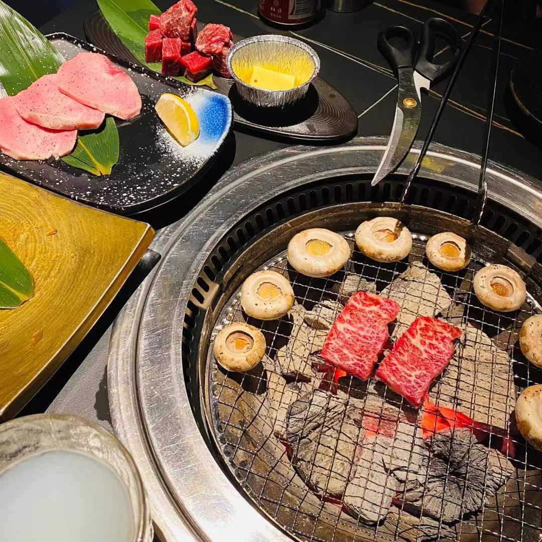 alex133233's tweet photo. 🔥🐮 #烤肉 #碳火 https://t.co/O3X4WZ0dEf