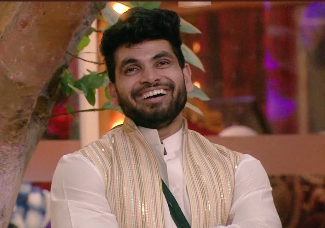 Biggboss Khabri tweet media