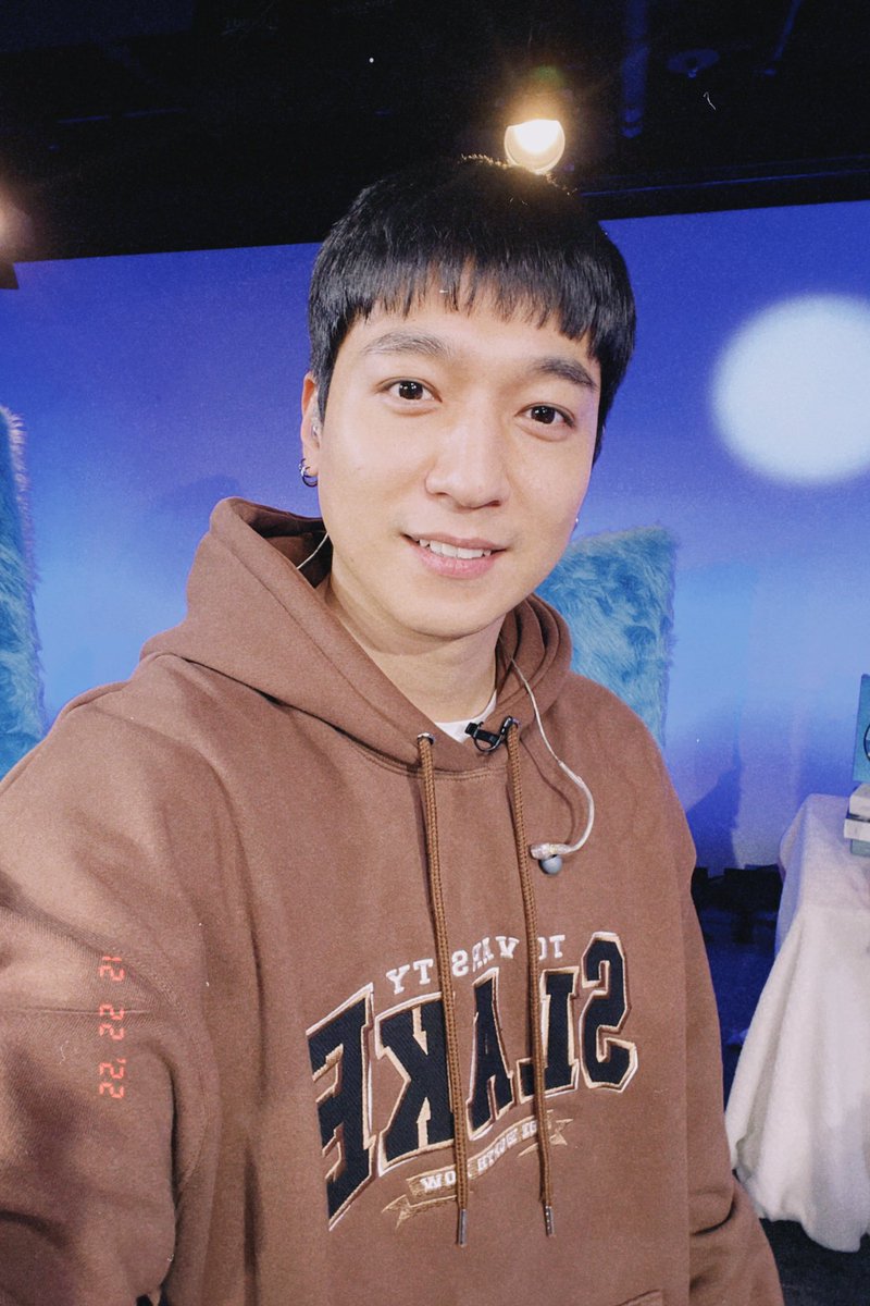 포케이로 성진이 셀카를 보는 날이 오네..🥹