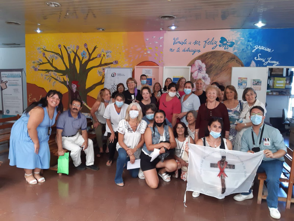 EECITigre's tweet photo. Ayer participamos del Festejo Navideño del Servicio Religioso Hospitalario del Hospital "Magdalena V. de Martinez" 🌲🕯

¡Felices de aportar al diálogo ecuménico! 

#EECIT #IADLA #HospitaldePacheco #DiálogoEcumémico #ServicioReligiosoHospitalario #TigreLGBTIQ https://t.co/n1WhvYqPSF