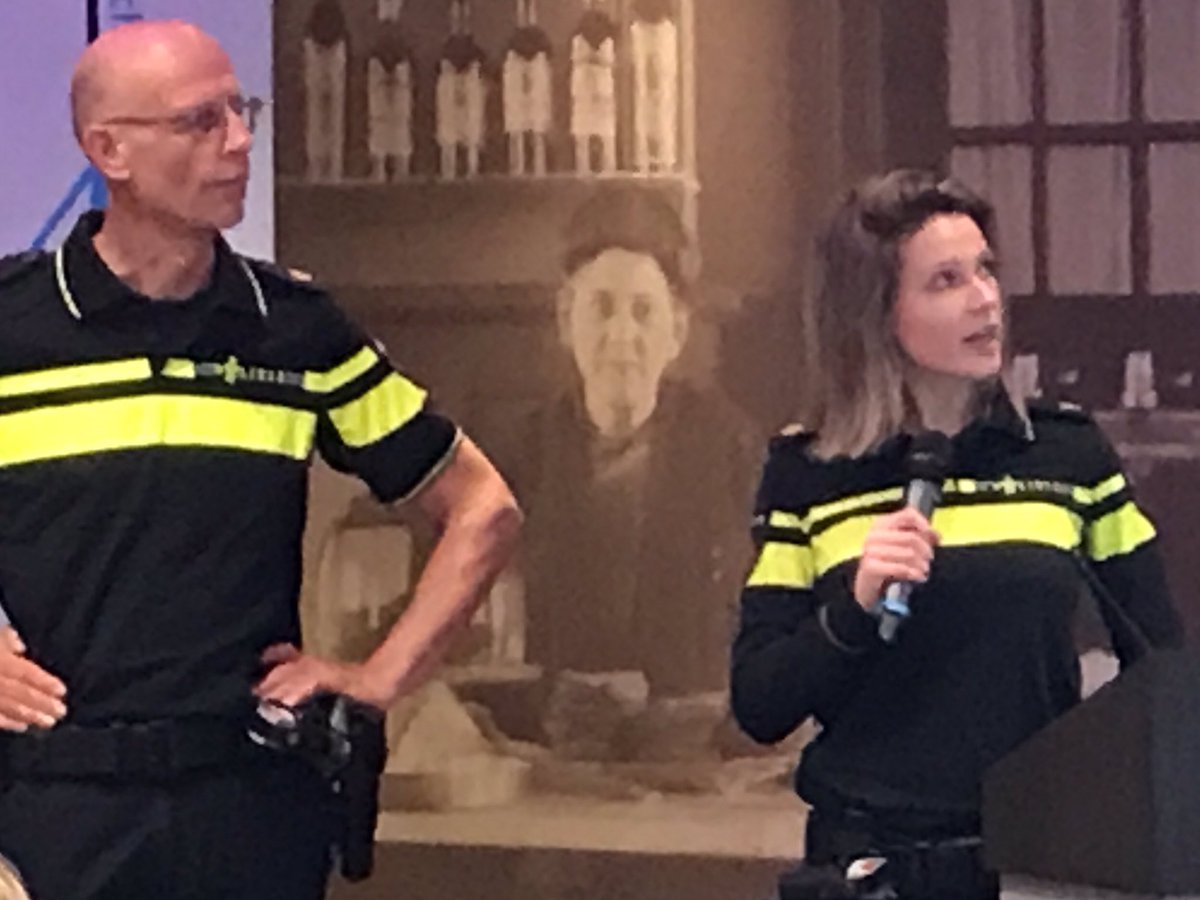 BOBWeert's tweet photo. De presentatie van de wijkagent is te bekijken via: https://t.co/mUWxNonYzU. https://t.co/7U0cLm3Hwi