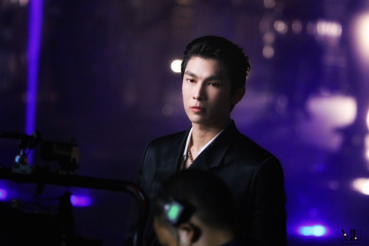 MewUranus's tweet photo. miss you  so bad ❤️

BVLGARI X MEW SUPPASIT

#BVLGARIXMSS
#BulgariSerpentiLightUp
@MSuppasit #MewSuppasit 
#มิวศุภศิษฏ์ https://t.co/iqXKlgVoZL