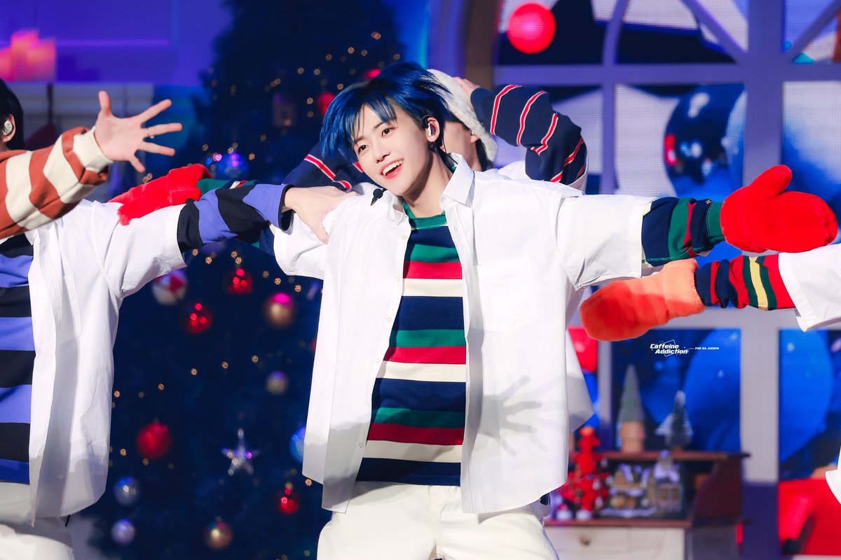 CaffeineA0813's tweet photo. 221221 캔디쇼 

#재민 #나재민 #JAEMIN #NCT #NCTDREAM https://t.co/kEIbSpilkb