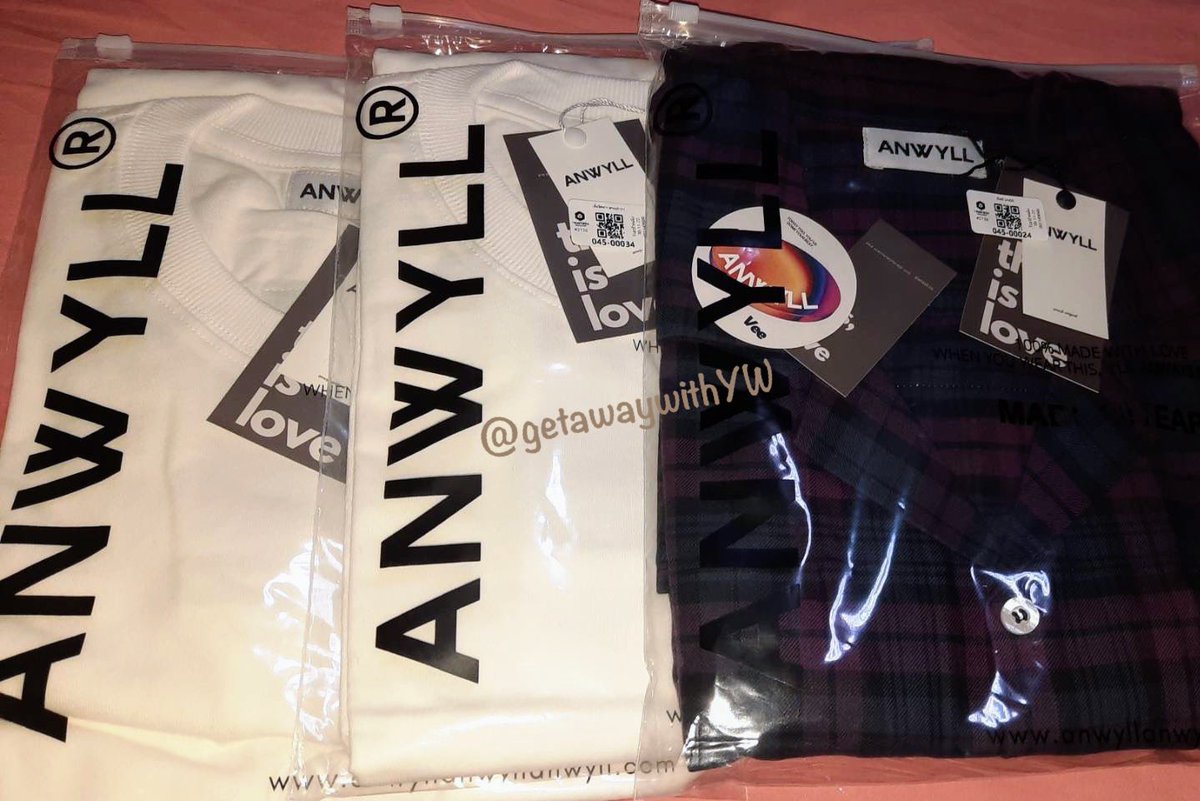 getawaywithYW's tweet photo. Review: Super fast shipping! Great customer service &amp; packaging!
✅ Seller to Auntie
☑️ TH to US
☑️ US to fellow MooYors

#ANWYLL https://t.co/e8GQ2GnWvf