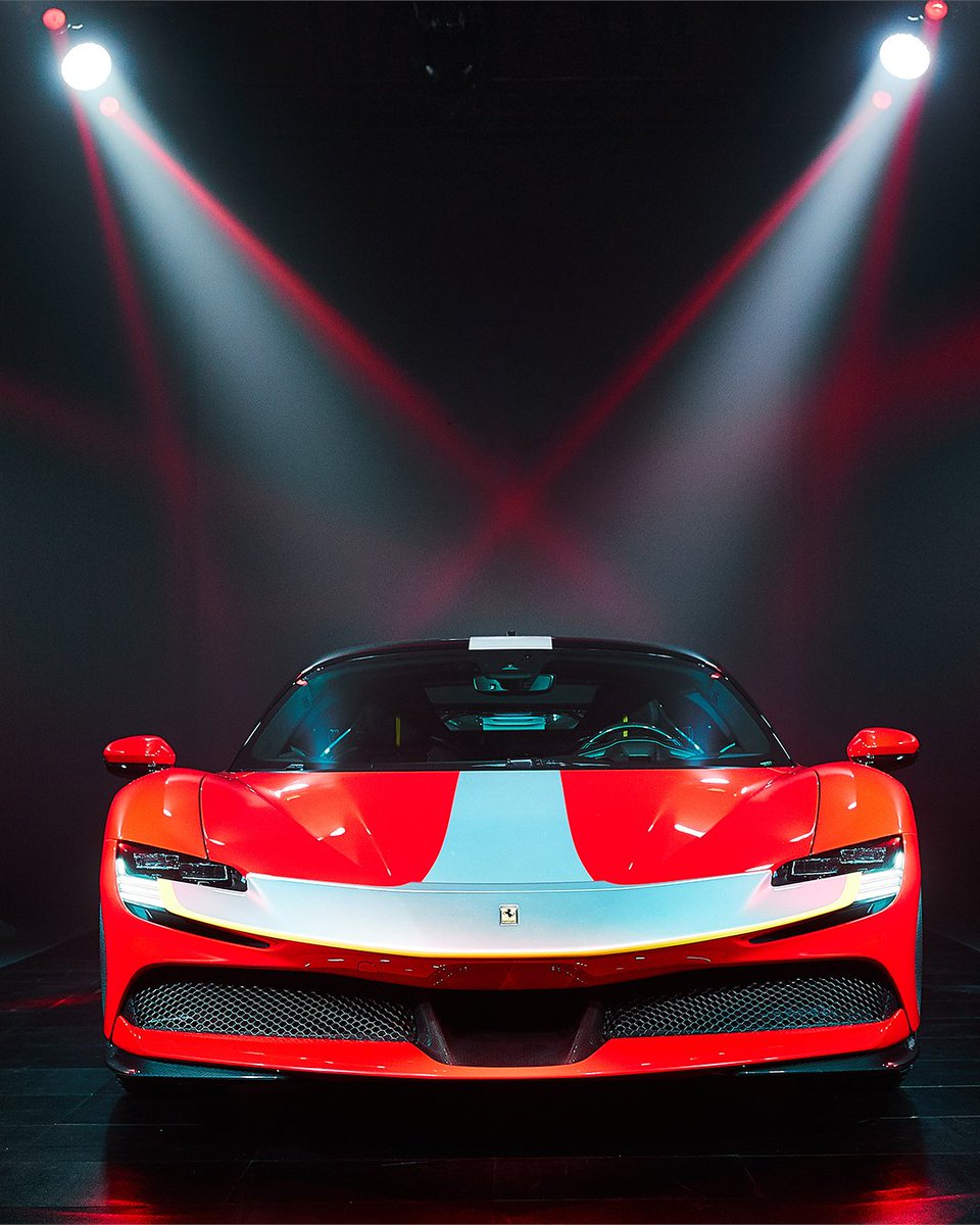 The perfect present doesn’t exi- 
#FerrariSF90Stradale #AssettoFiorano #DrivingFerrari #Ferrari