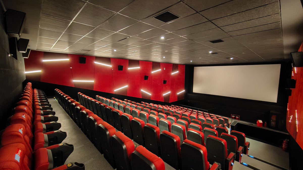 PulzElectronics's tweet image. Bharath Cinemas Puttur, Karnataka, India is powered by Pulz!

#Pulz #soundmatters #audioengineer #audiophilespeaker #proaudio #proaudiotechnology #speakersystems #cinemaaudio #hometheatre #hometheatresystems 
#homeaudiosysteminstallations