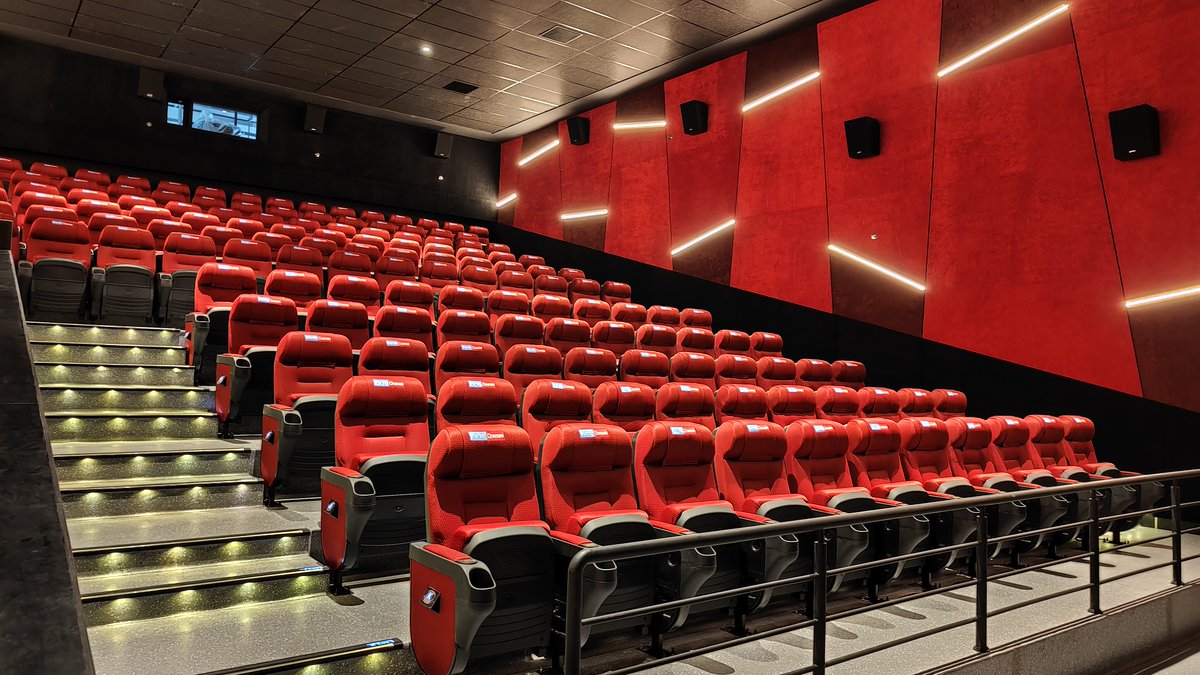 PulzElectronics's tweet image. Bharath Cinemas Puttur, Karnataka, India is powered by Pulz!

#Pulz #soundmatters #audioengineer #audiophilespeaker #proaudio #proaudiotechnology #speakersystems #cinemaaudio #hometheatre #hometheatresystems 
#homeaudiosysteminstallations