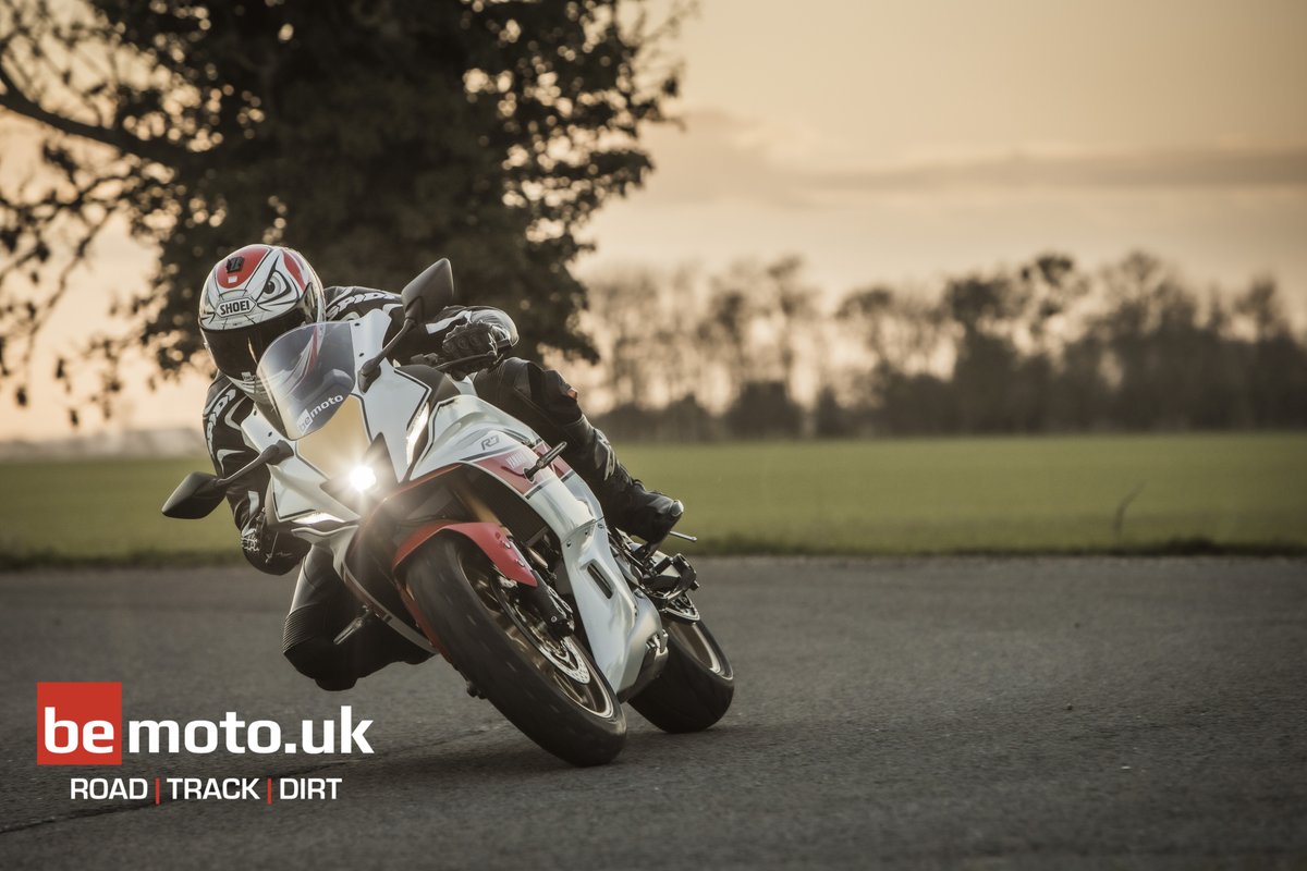 ⛔ Yamaha R7 price rise in a year. Crazy. 👀 💷
December 2021 - £8,200 (standard) £8,500 (60th Anniversary)
August 2022 - £8,400 (standard) £8,700 (60th Anniversary)
December 2022 - £8,900 (standard) £9,200 (60th Anniversary)

#YamahaR7 #R7