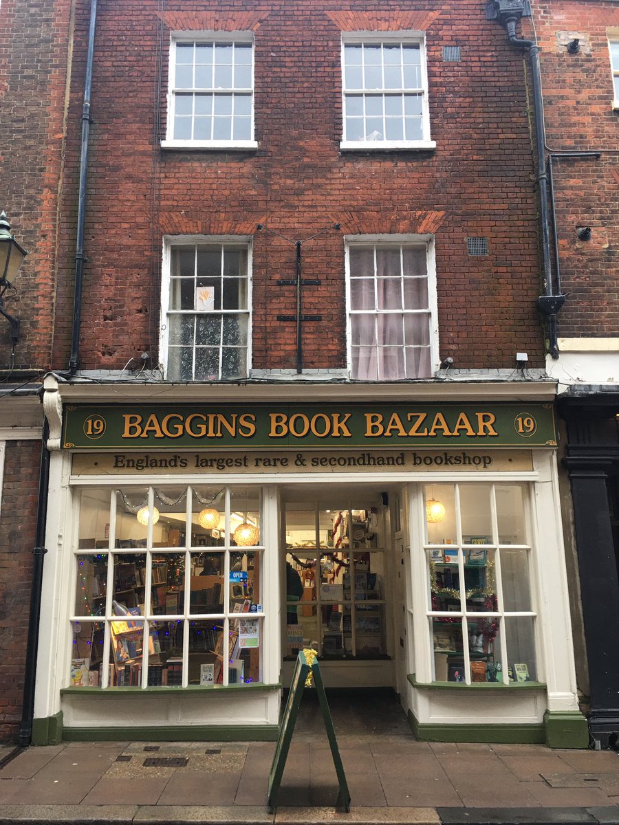 VanishedLondon's tweet image. I may have found a large secondhand bookshop