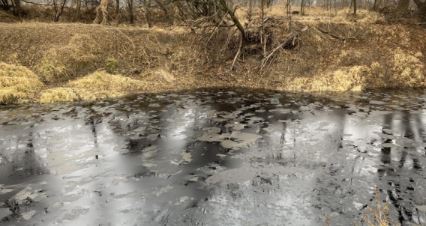 ScottCanon's tweet photo. There's much we do and don't know about the cleanup of the Keystone oil pipeline in Kansas. @Celia_LJ is pressing the company and regulators and clarifying for you what's happening. Spoiler alert: this is messy. #Keystone #dilbit https://t.co/Ov9mSwh7iv https://t.co/2Wbg7mrCbr