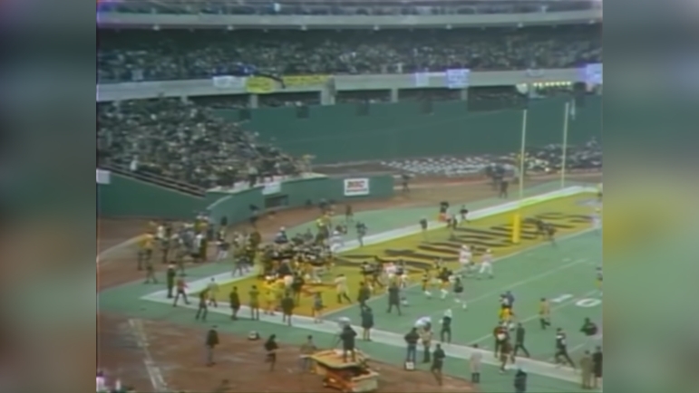 Steelersdepot's tweet photo. Steelers Painting End Zones To Appear As They Were For Immaculate Reception https://t.co/gGtZLOBkKJ #Steelers #NFL #Pittsburgh https://t.co/plNiqhEJh8