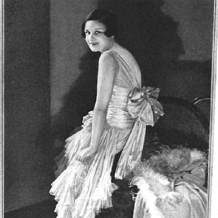 EverGreeneAA's tweet photo. #ThomasLamb's #EmbassyTheatre on #Broadway in #NYC was 1st of its kind. Upon its opening in 1925, 19-year-old manager Gloria Gould exclusively hired young women to run the theatre.
Dig into the details of our work: https://t.co/vzOniliSeW
#theaterthursday #theatrethursday https://t.co/01bTRWqpW0