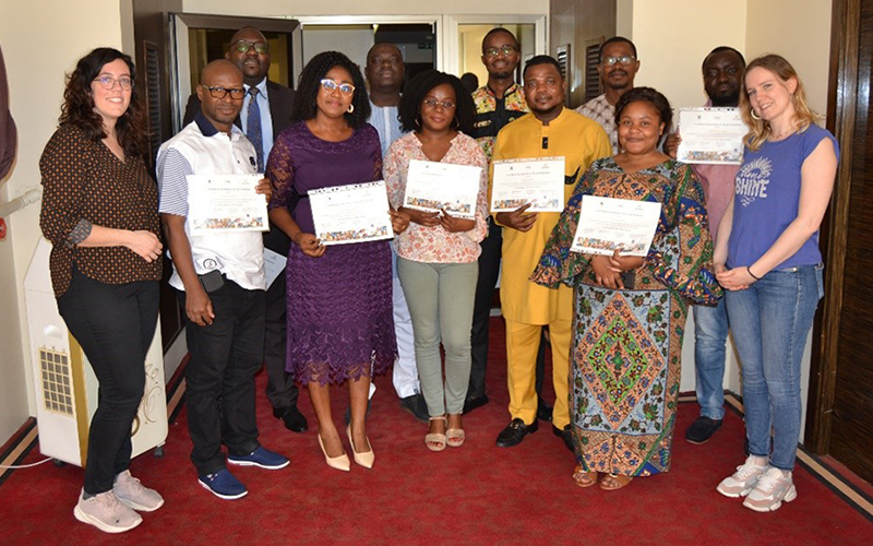 MerieuxFdn's tweet photo. Renforcement de #compétences : 10 scientifiques &amp; techniciens de labos ont suivi une #formation aux analyses #bioinformatiques coorganisée avec @Anses_fr à Dakar sur la caractérisation d’isolats bactériens issus d’un Séquençage Nouvelle Génération (NGS)⬇️
https://t.co/UHNAMtuBBf https://t.co/4j42kttpyV