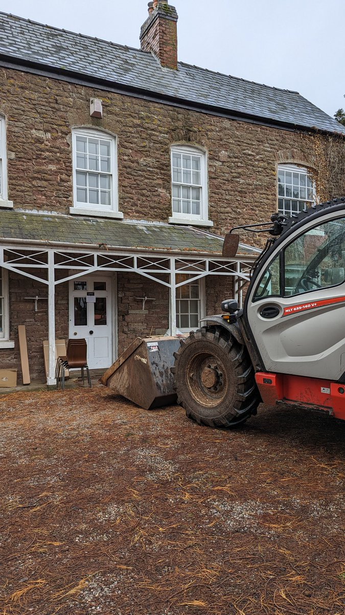 International farming law dictates that it's not a proper clear out until a telehandler bucket is involved. #Christmas