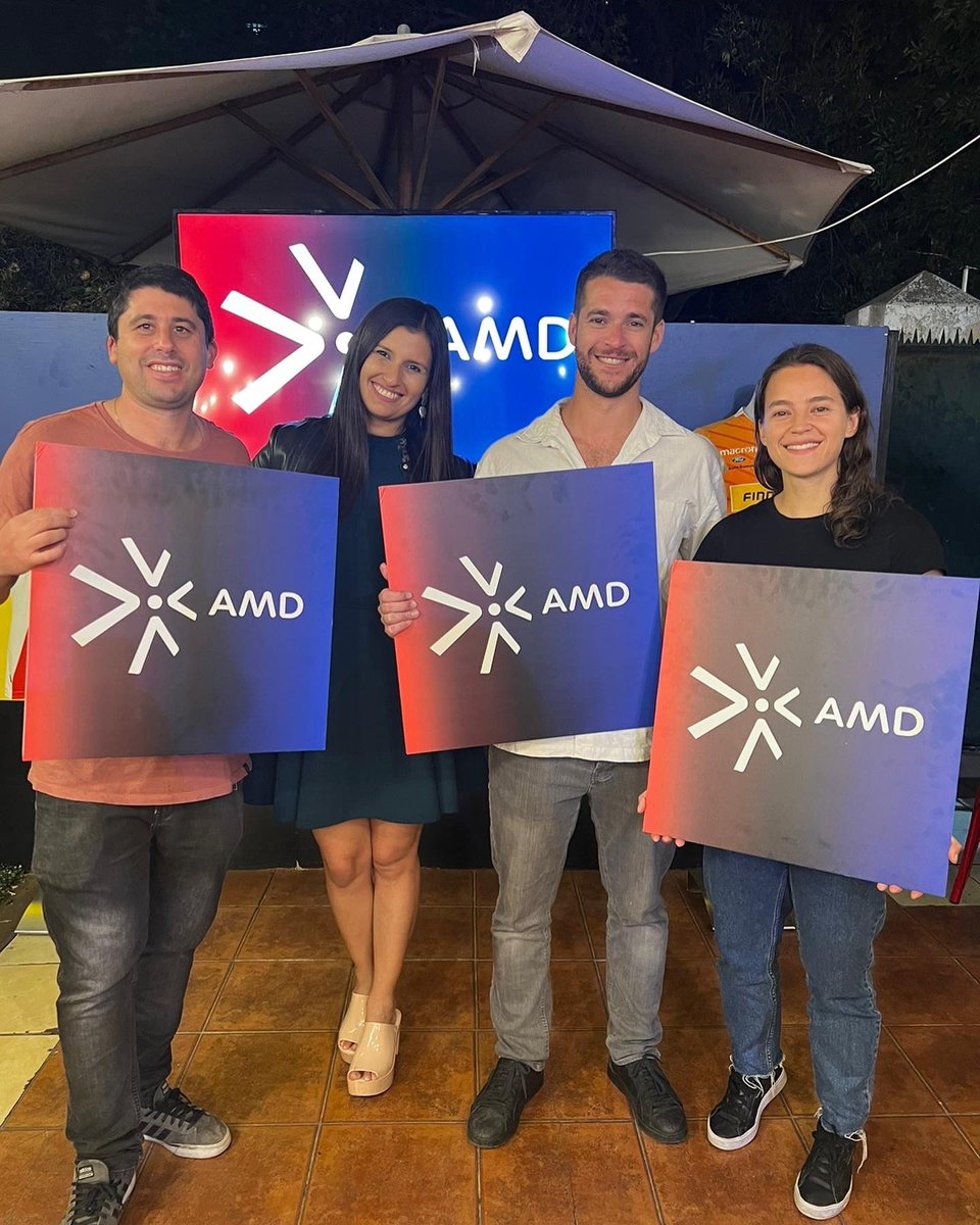 amd_chile's tweet photo. Gran cierre 2022 con los soci@s de @amd_chile en la que premiamos las mejores iniciativas postuladas, las que buscan mejorar la gestión deportiva de nuestro país. Les deseamos una gran finalización de año y que podamos seguir creciendo como asociación 💪🏼por un increíble 2023 🎉 https://t.co/9LEqStSNLr