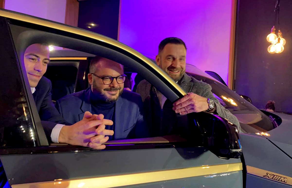 #WeAreAltitude ✨ LUXE, INNOVATIONS DIGITALES, PUISSANCE, EFFICIENCE
 
💚 Heureux de Vous accueillir hier, fidèles Clients lors de LA soirée prestigieuse pour découvrir les Nouvelles #BMW XM, i7 et M3 Touring
 
📸 lnkd.in/e9vxAisY
 
#ExpérienceClient #xm #i7 #m3 #Touring