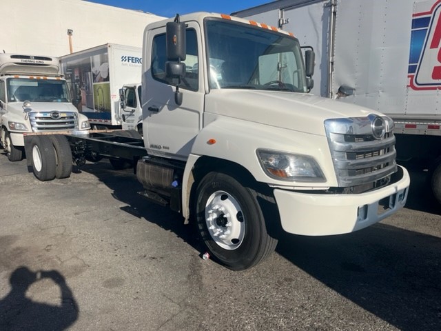 HUBTRUCKLEASING's tweet photo. We have a 2015 Hino 268A 22' chassis for sale. Non CDL, 25,950 GVW, Allison Auto transmission with 172K miles. Stock number 95654. Asking $41,500.00. 30 Day warranty on all trucks we sell.
#usedtrucksforsale #usedtrucks #TrucksforSale #truckers #NY #NJ https://t.co/pkAbhPQoj6