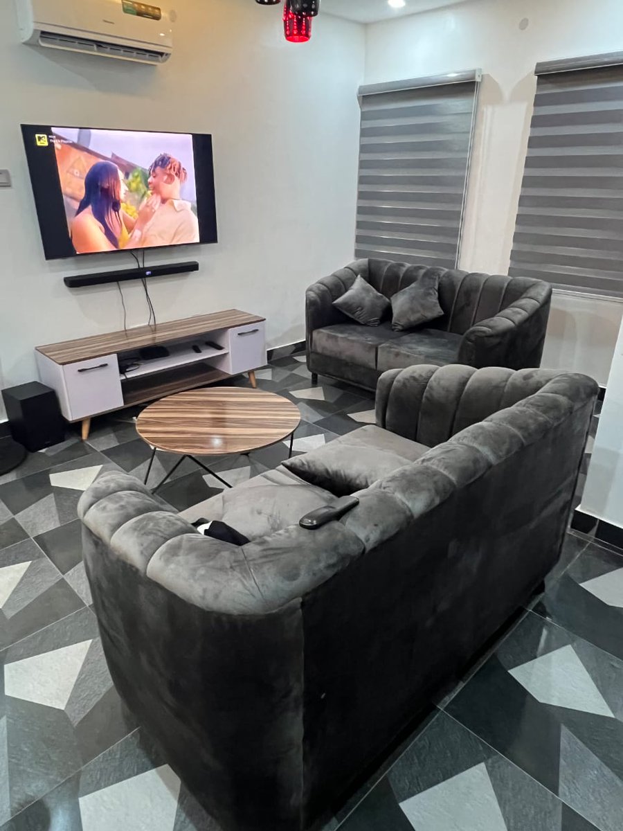harziezaht's tweet photo. This luxury apartment is located in Ipaja, Lagos. It's indeed a home away from home, a peaceful environment. For bookings call or WhatsApp 08028350042 https://t.co/bhGbGHf4Qe