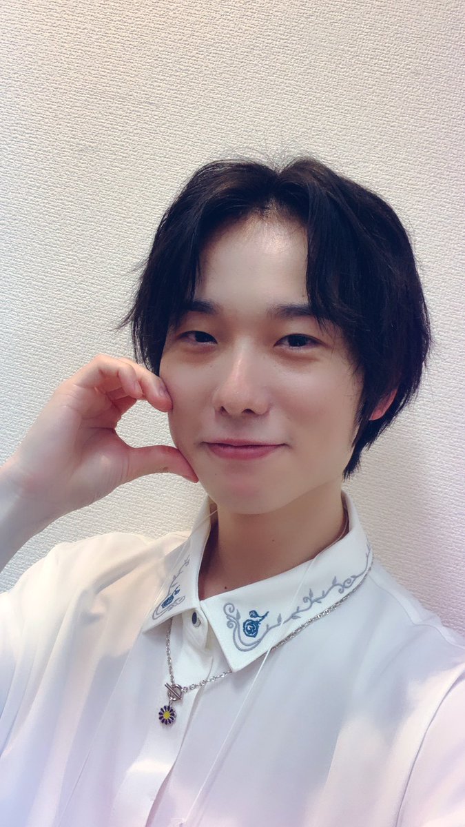 ay_star8's tweet photo. こんな夜中に集まらないかもだけど
ヘヴヘリが好きな人と繋がりたい😇😈
今後コンテンツがもっと盛り上がって
ライブ、イベントが増えていったときに
グッズ交換とか情報交換できたらなぁ..💚
大好きなたいぴょんを添えて📸🫶
#ヘヴヘリ
#FAM_EL
#ファムエル
#intellis
#インテリスト
#週末に推し隊 https://t.co/GtKYoWhp3L