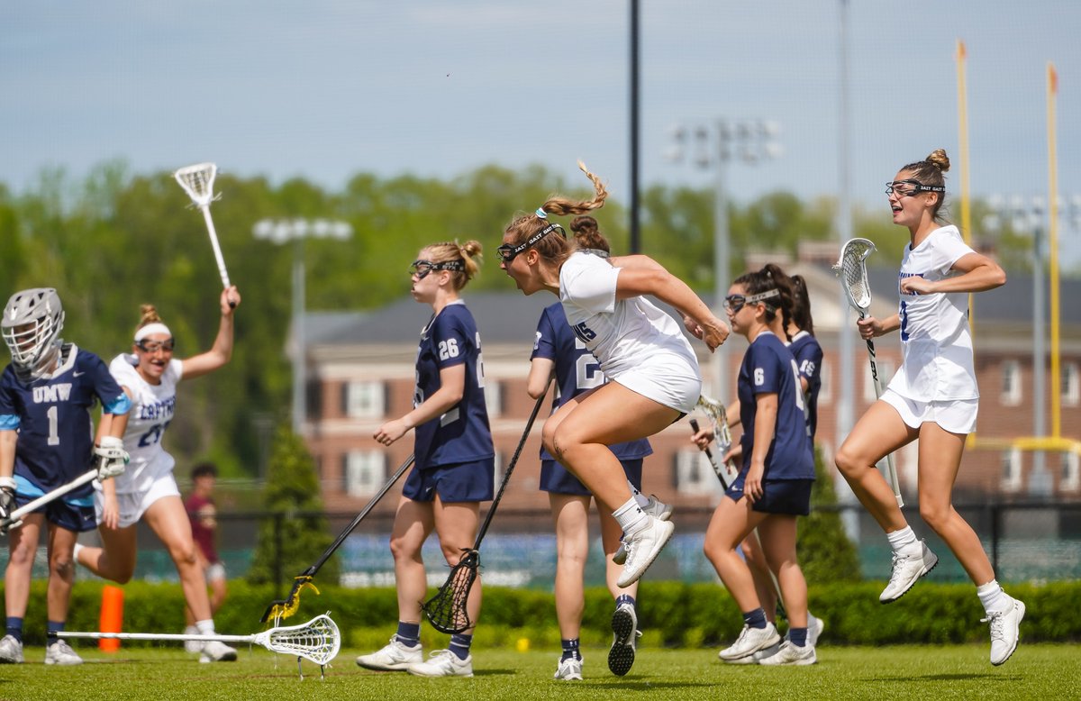 brandon_berry4's tweet photo. 1. Softball nationals title trophy awards table

2. Trey Barber taking a free throw during the C2C tourney

3. Zoe Dyer’s walkoff OT goal @CNUWLAX 

4. Zoe Dyer during media day https://t.co/QVcZaKVx1M