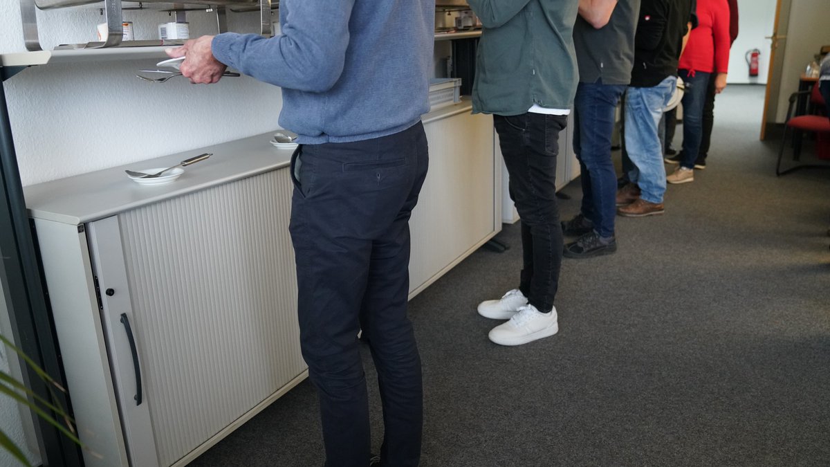 book2net's tweet photo. Moments from our christmas lunch organized to thank the book2net team who have worked hard this year again…. Thanks for your support and Merry Christmas to you all.
#book2net #merrychristmastoall #happynewyear #microbox #holidays #lunch #fun #teamwork https://t.co/8YTDZtsKAD