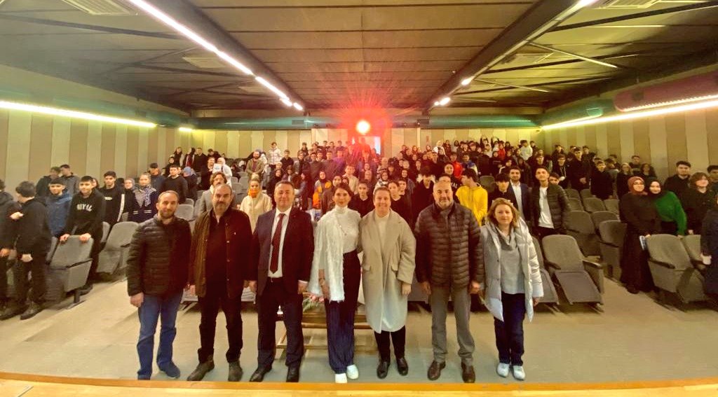 <a href="/dorakubrayildiz/">The Y I L D I Z 🇹🇷</a> <a href="/IcinIyilik/">İyilik İçin İnsani Yardım Derneği</a> Harika konferanslarınız oldu çok teşekkür ederiz
#DoraKübraYıldız

Öğrencilerimiz,yardım etme fedakarlığını,
Suriye'de/Afrika'daki mazlumları/yoklukları tâ içlerinde hissettiler!
Allah yolunuzu açık etsin.
Türkiyemizin önemli bir aktivisti olarak temsiliniz devam etsin #inşallah.