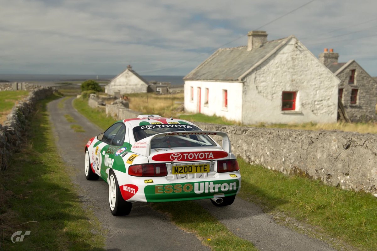 TiMoCoDesign's tweet photo. The latest #timoco82 #GT7Livery is another Toyota Celica GT Four, but this one is sporting the #essoultron livery that @liamoc1967 used when taking 3rd place on the 1996 #circuitofireland #rally. #gt7 @ToyotaKanturk #wrc @IrishTarmacTROA https://t.co/fo2Acr3iMC