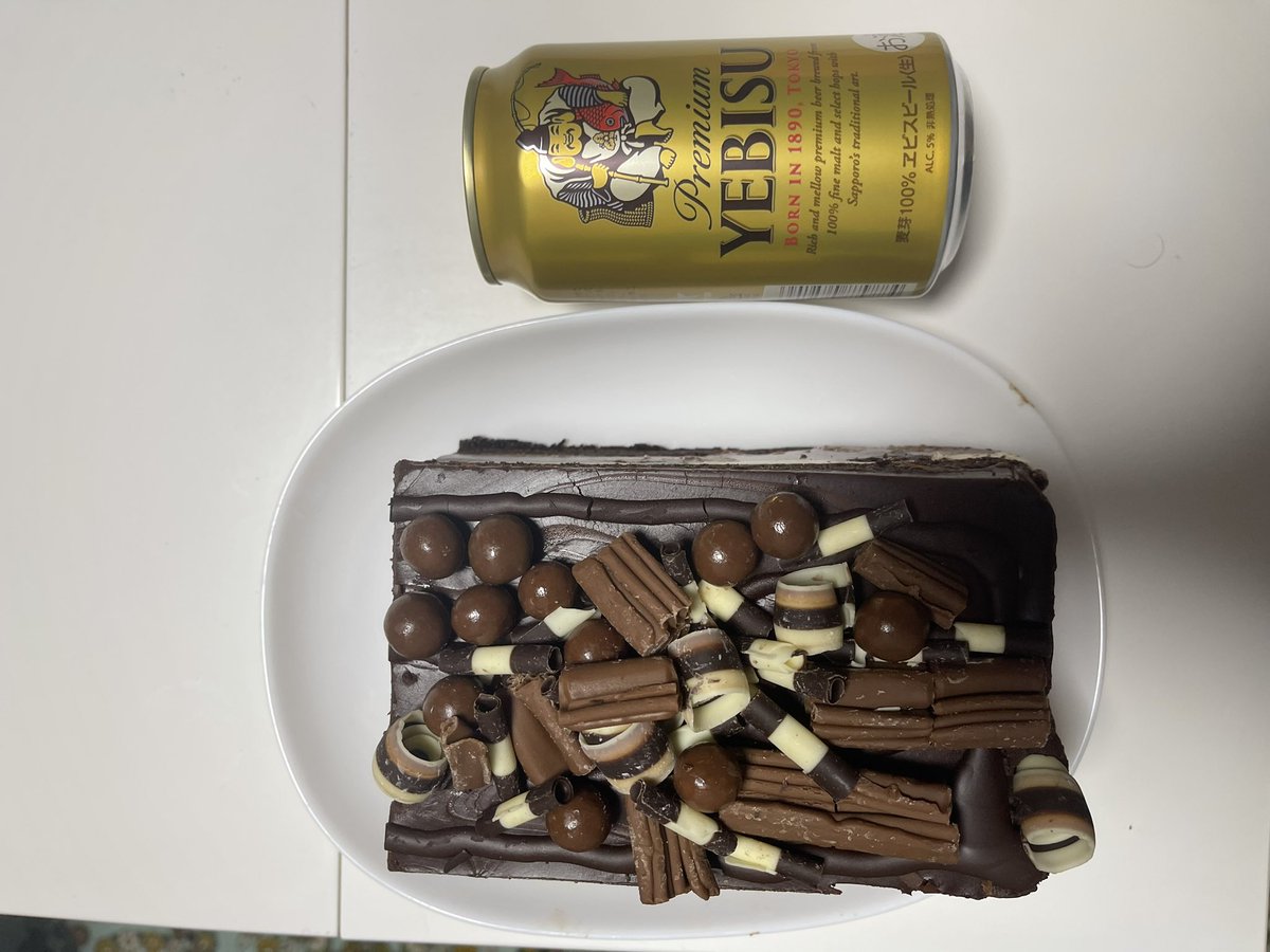 kizna334's tweet photo. @RommelAdis 半分家族に強奪された😇
どこのご家庭にでもある350㍉缶です🍺 https://t.co/KkoWloDzd0