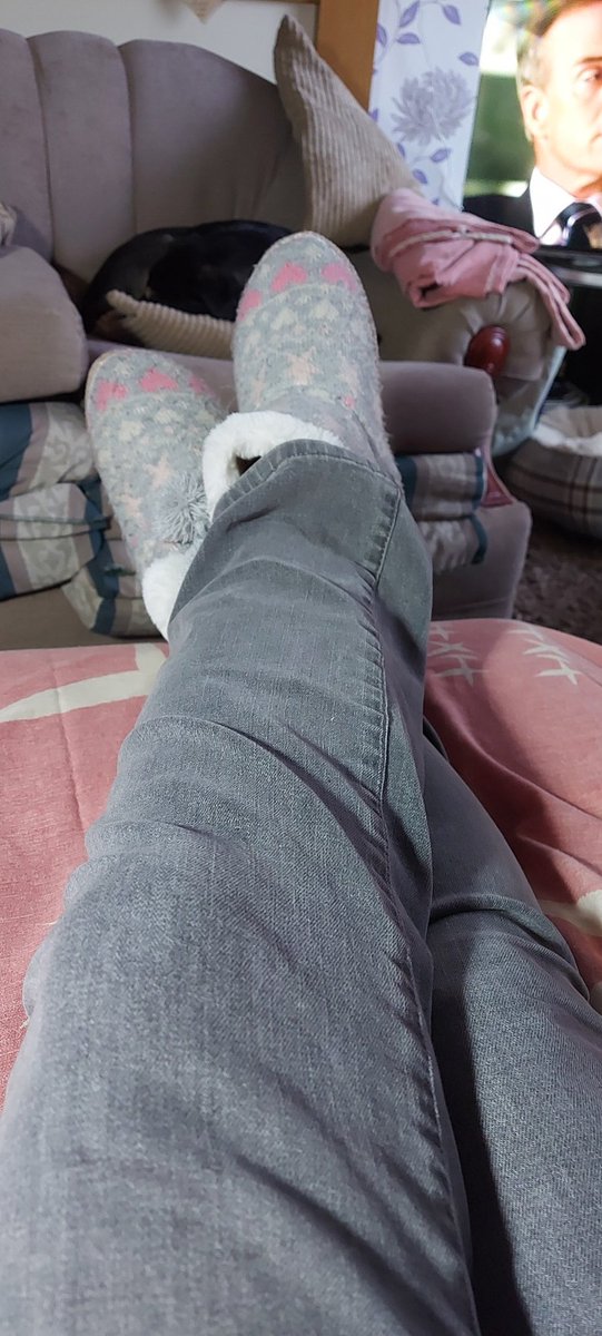 BorderlandCally's tweet photo. Well this isn't getting two Victoria sponges made for tomorrow is it?... #notfeelingittoday #testdrivingnewsofa https://t.co/LHMXoMdZVG