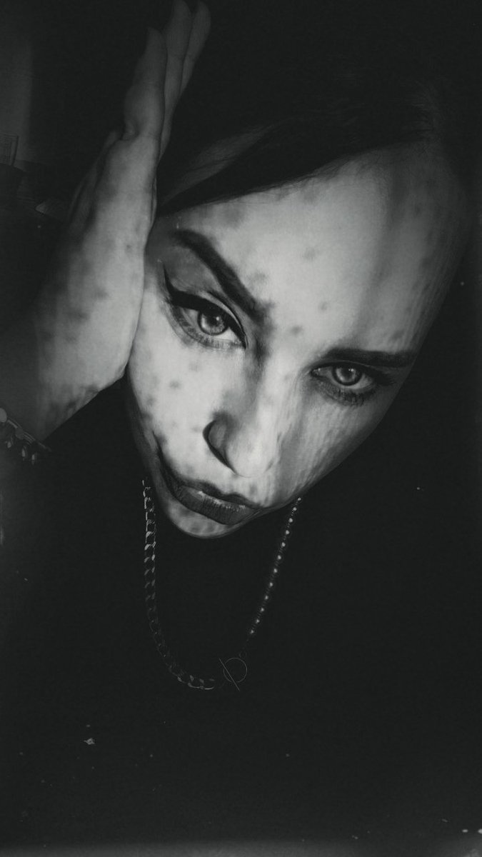 olgac2898's tweet photo. sucker lover😈🖤🍷
#DEAD 
#deadinside 
#photo 
#phoenix https://t.co/KC8elGTyFR