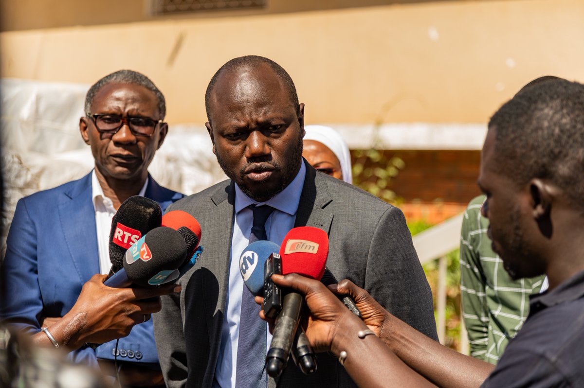 SpeakUpAfrica1's tweet photo. Parce que le paludisme tue, @cplusafrique au Sénégal a remis hier un lot de moustiquaires à Kaolack pour protéger les enfants talibés contre cette maladie évitable et traitable.
 
Ensemble, nous pouvons éliminer le paludisme. Rejoignez #ZeroPaluLesEntreprisesSengagent ! https://t.co/3iUC2bTtrV