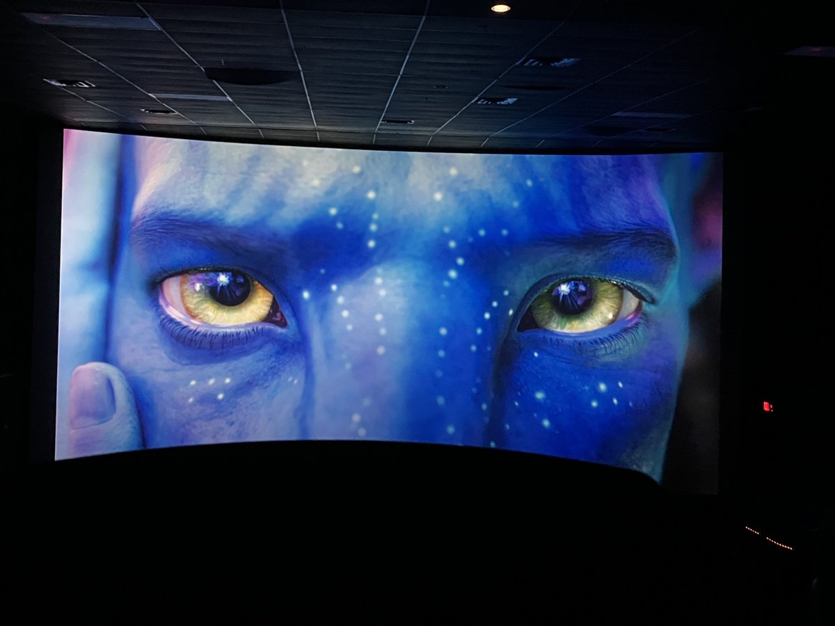 Mae_Is_Crazy's tweet photo. Avatar (2009) &amp; Avatar: The Way of Water (2022) https://t.co/4T5Sg0YR0Y