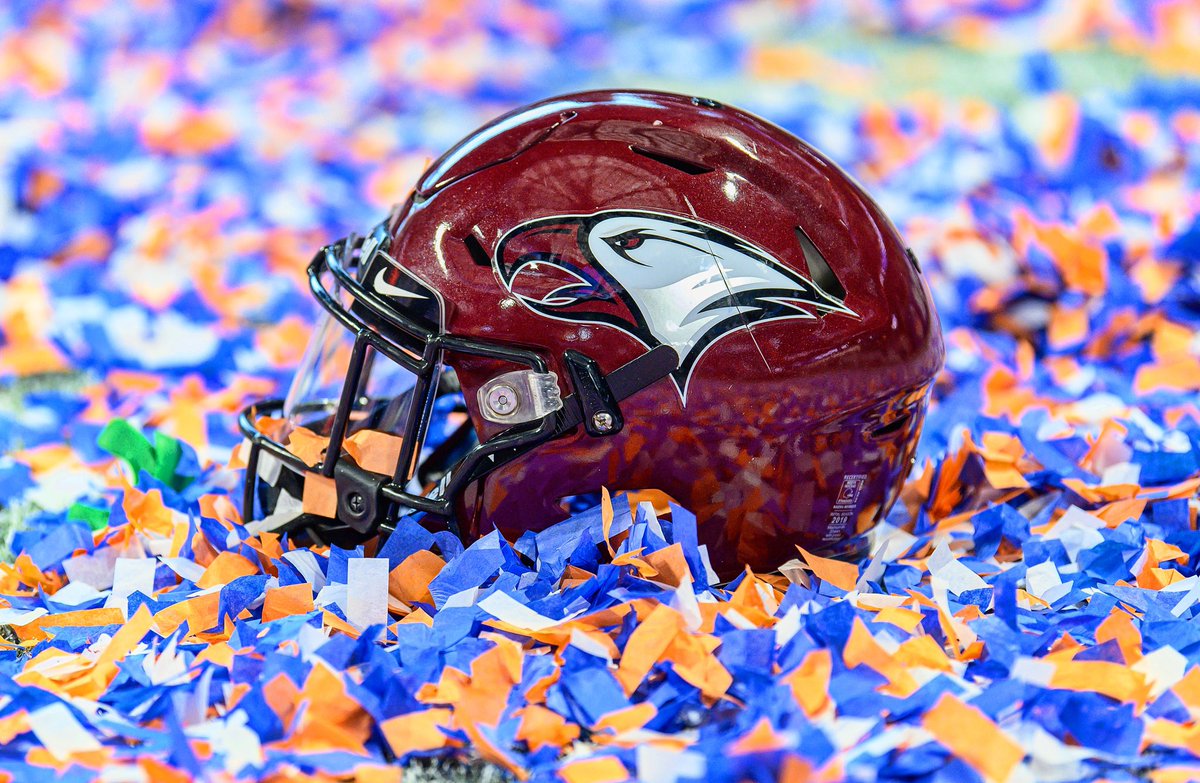 aces_scott's tweet photo. NCCU OFFERD🦅 https://t.co/H0VbRt7NeU
