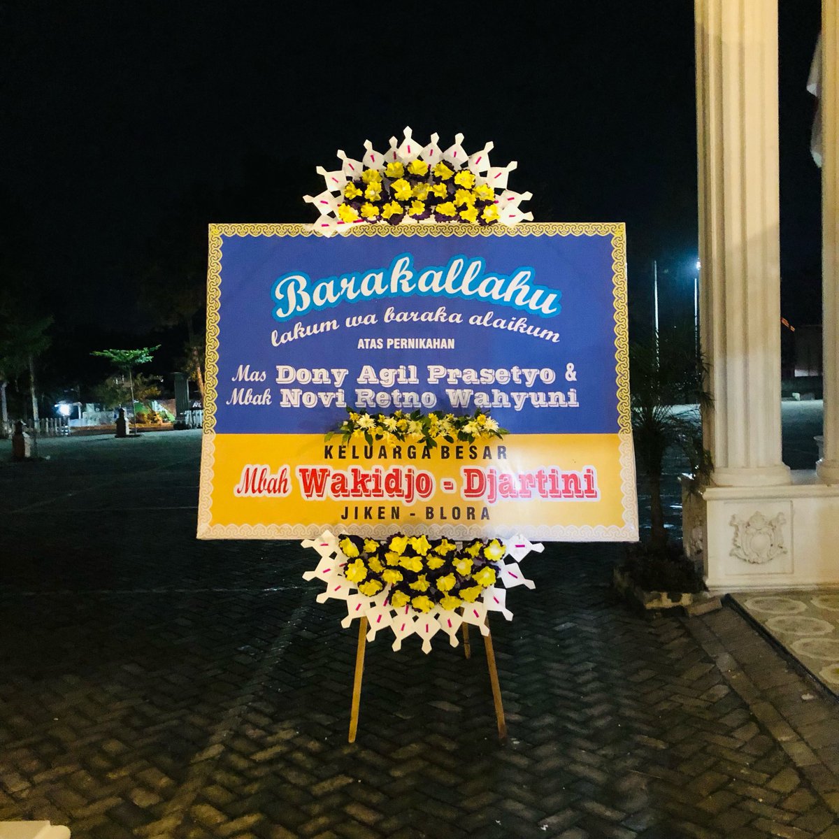 floristrembang's tweet photo. Toko karangan bunga di Rembang ☎️081215758846
Gania florist Rembang|Mudahnya kirim ucapan👇👇
🌏 https://t.co/X3ooqldOP3
WA https://t.co/oahjmRdiHh
Area :
#bulu
#Gunem
#Kaliori
#Kragan
#Lasem
#Pamotan
#Pancur
#Rembang
#Sale
#Sarang
#Sedan
#Sluke
#Sulang
#Sumber
#bunga https://t.co/jQsIiz56zV