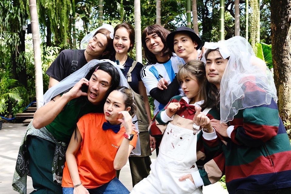 AlekbowOfficial's tweet photo. เทปแฟนที่ลอยคอ #เร็วๆนี้ คนดีที่ไหน @khondeeteenhai_ss2 

แต่ตอนนี้ดูเทปชาลอต @itscharlotty ก่อนนนนน!!!!!! อย่างคิ้ววววววววววท์

Cr. @boy_pakorn https://t.co/daGGzaa6S2