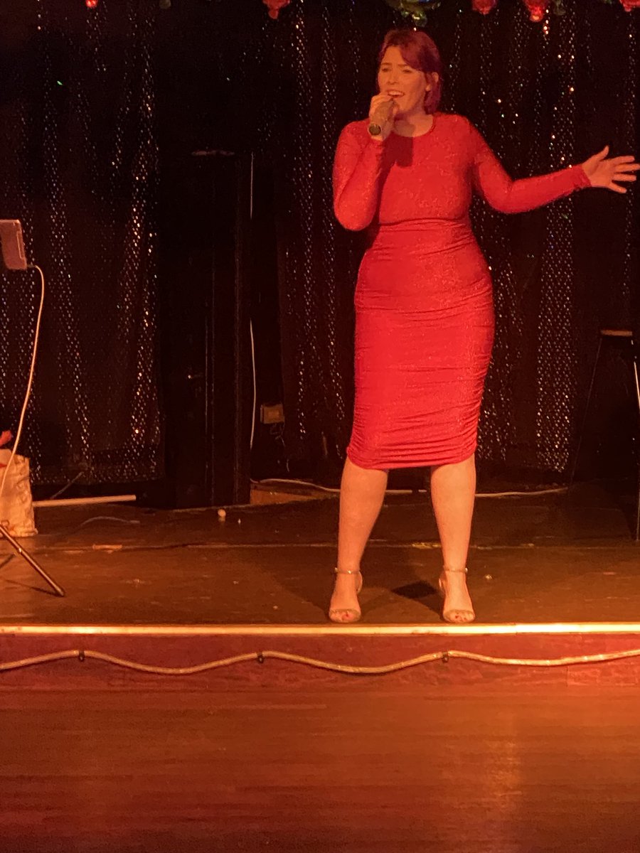 Fantastic afternoon <a href="/MetalboxClub/">The Metalbox S&S Club</a> Christmas Party in the company of the wonderful Alex Devine 🥳🥳🥳🥳 #speke #community #Christmas