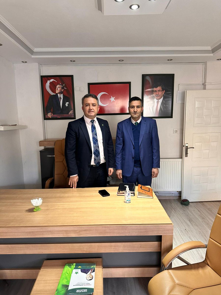 isamesihsahin's tweet photo. 📍Şile’deyiz. 

İlçe Başkanlığımızı ziyaret ettik. İlçe Başkanımız Mehmet Sadık Çağlayan ve arkadaşlarımıza emek ve gayretleri için teşekkür ediyoruz. https://t.co/px022FBObT