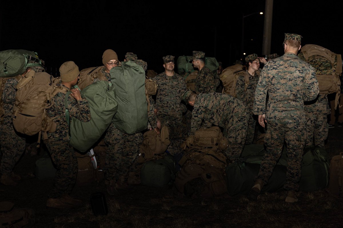 MARFORCOM's tweet photo. #Marines w/ @2dMarDiv greet family & friends during a homecoming in N.C. Marines returned from #ContinuingPromise22 where they provided humanitarian aid to the people of Haiti.
(#USMC photos by Sgt. Alexa M. Hernandez)
#WeHaveTheWatch #HomelandDefense #SemperFi #TheFewTheProud https://t.co/40ZCVfW01r
