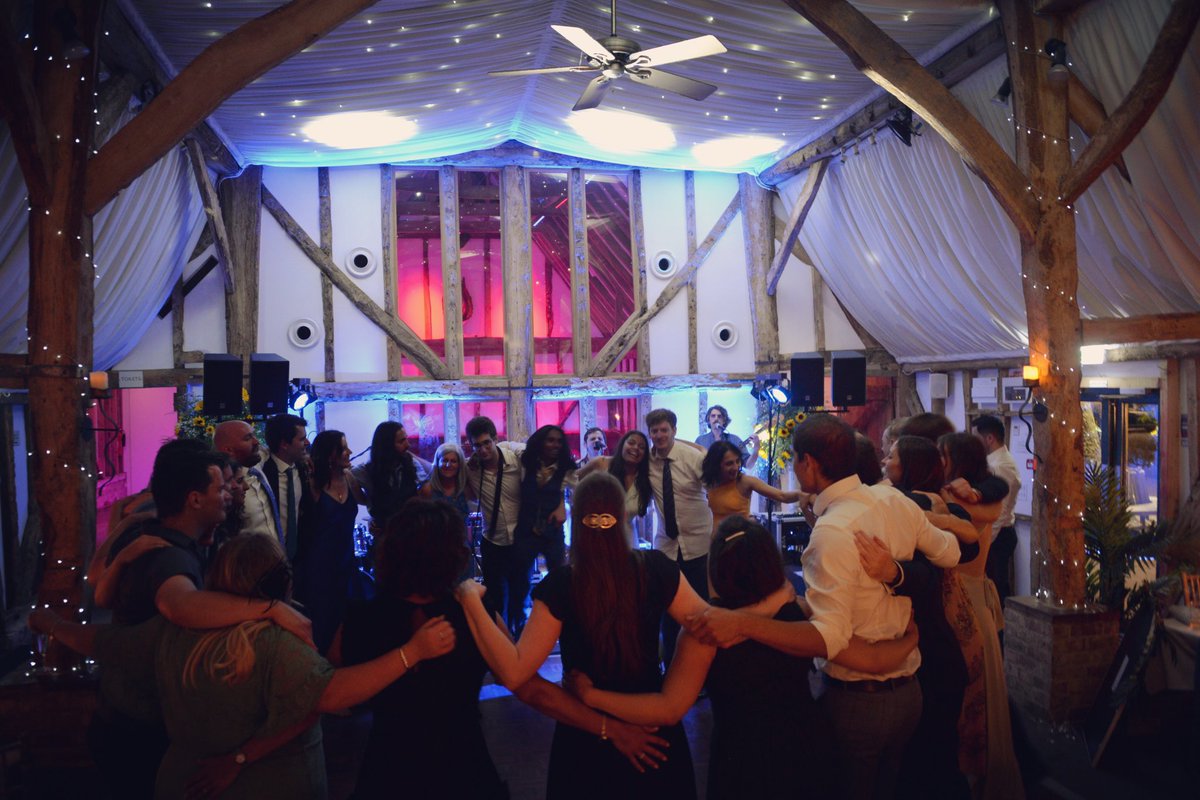 “We had the best day. Both of us and all of our guests had a brilliant time dancing, really enjoyed the music and said how good you guys were!”
Thank you so much to Georgia &amp; Jacob for their kind words🤗 We had a blast!! <a href="/SouthFarm1/">South Farm</a>
