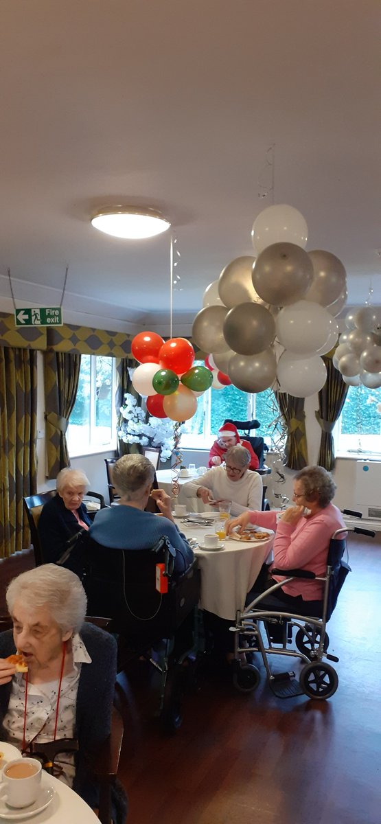 RegencyCareHome's tweet photo. Our residents are celebrating at their Christmas party!✨

We all had lots of laughs, games and our favourite festive tipples!

#RegencyFamily #CareHomeActivities #CareHomeUK #Manchester #Bury https://t.co/R25UMkDNIC