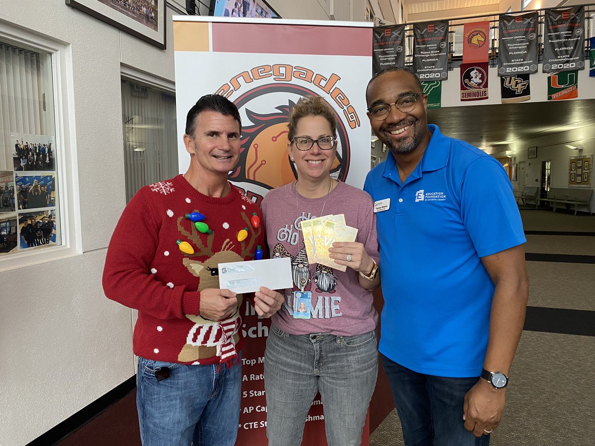 Congrats to Suncoast Polytechnical High School for winning the high school challenge for the most improvement in FAFSA completions to last year!

Great leadership from Principal Jack Turgeon and Joan Morrison led to this accomplishment.

#FAFSA #FundYourFuture #FCANChallenge