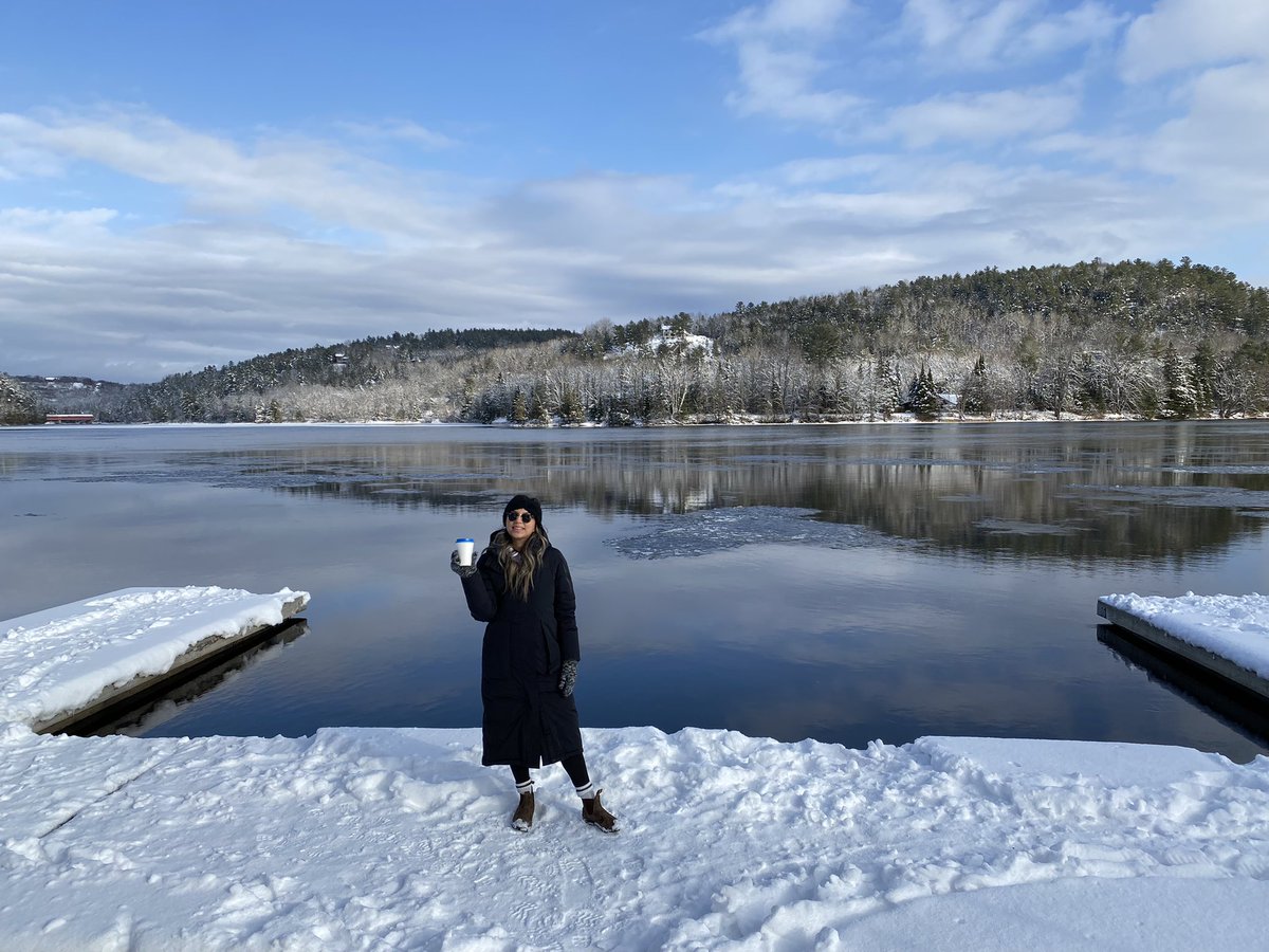 Cheers to another trip around the sun! All I wanted to do was be surrounded by mountains, enjoy a hot Americano, and go for a walk. Took this moment to reflect on many things but also set some pure intentions for the year to come. 

Happiest of Holidays, everyone.✨