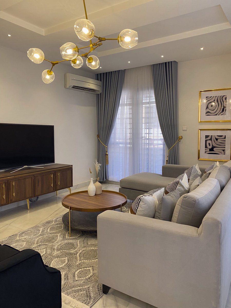 yasminnassera's tweet photo. Simple family living room brought to life by me 🌸 https://t.co/aaBpqvwwEN