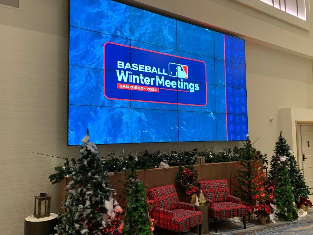 This cold winter weather won't stop our faculty from presenting and knowledge sharing at major conferences!

Check our Dr. Michael T. Freehill presenting at the annual four-day MLB Winter meeting held in December. 

#Stanfordortho #mlbwintermeetings #surgeon #presenter